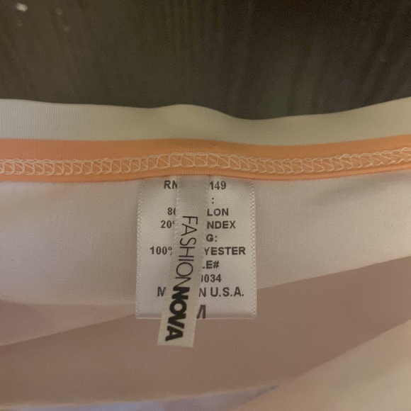 Fashion Nova bikini bottoms. High rise - Picture 2 of 2